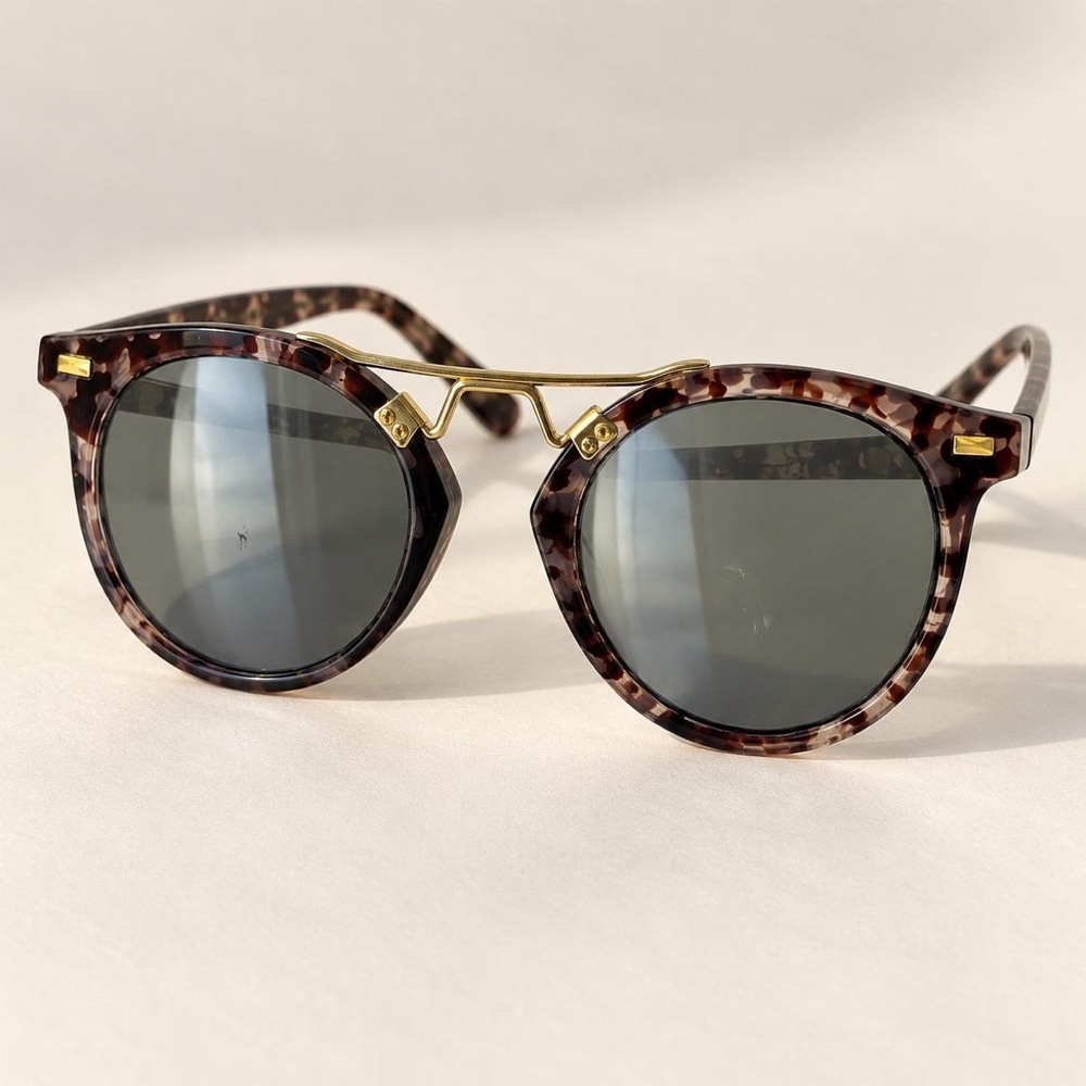 Tortoiseshell Round Sunglasses with Gold Details